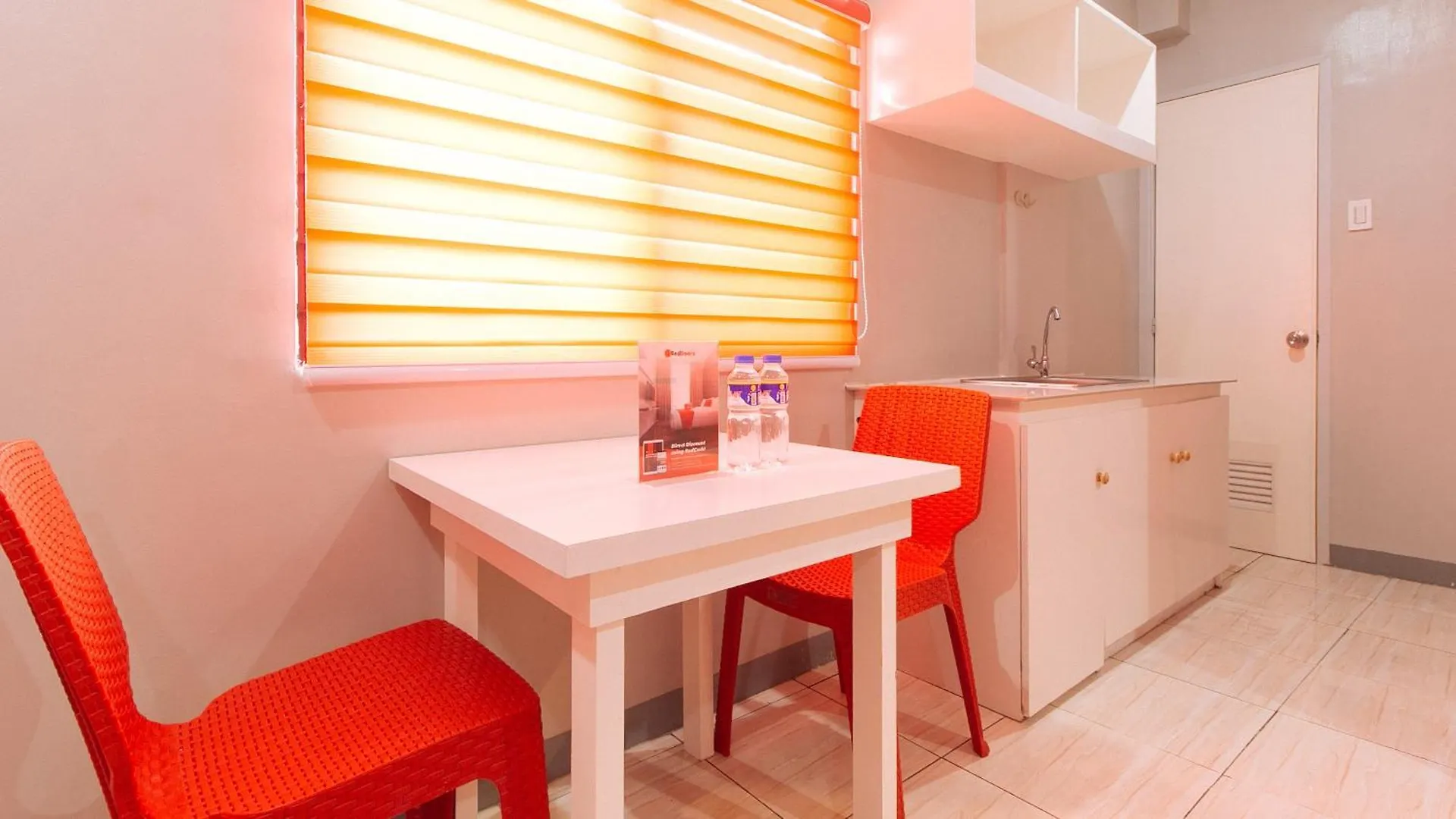 Hotel Reddoorz Near Christ The King Medical Center Las Piñas