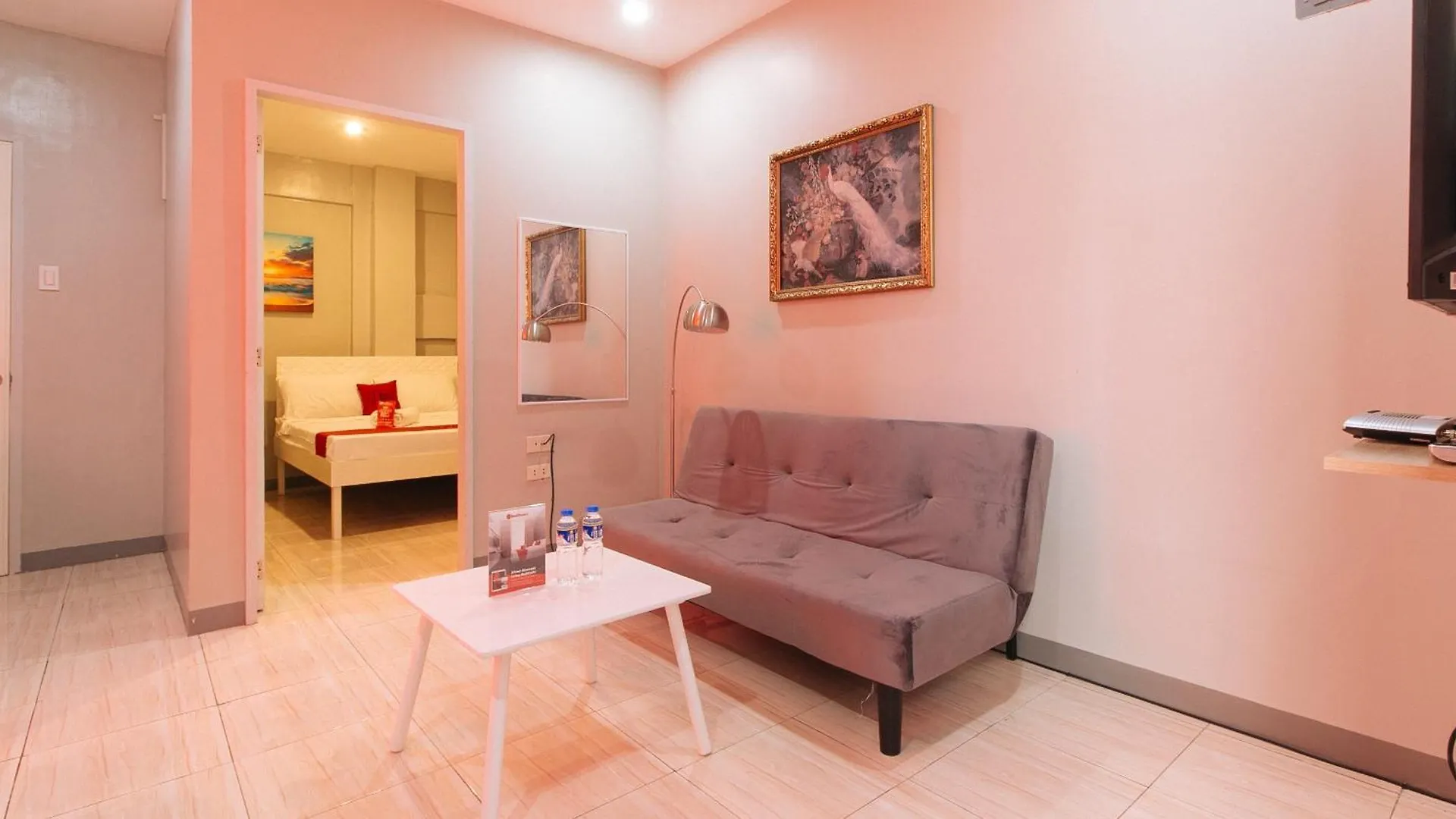 Reddoorz Near Christ The King Medical Center Hotel Las Pinas