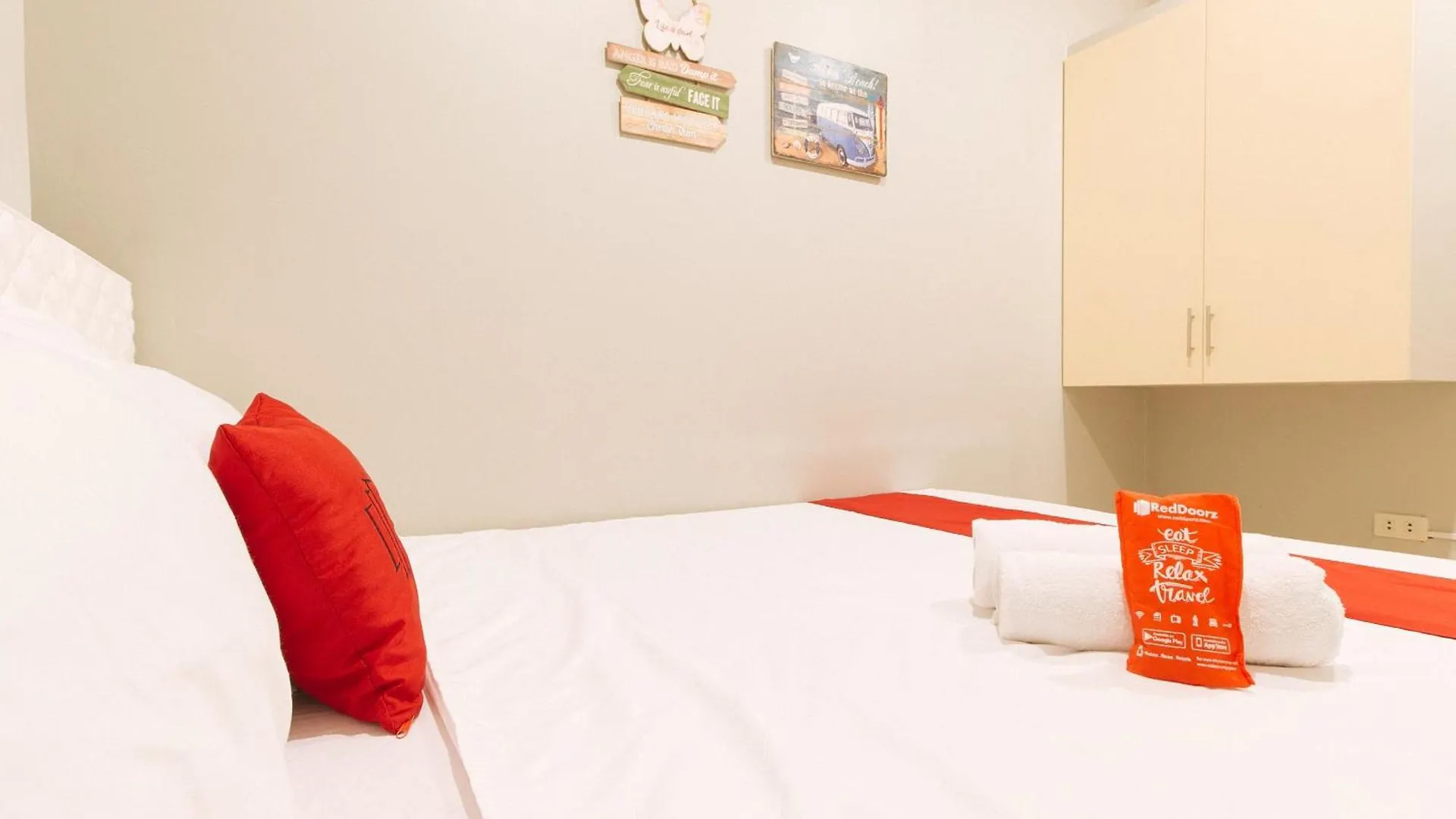 Reddoorz Near Christ The King Medical Center Hotel Las Pinas 3*,  Philippines