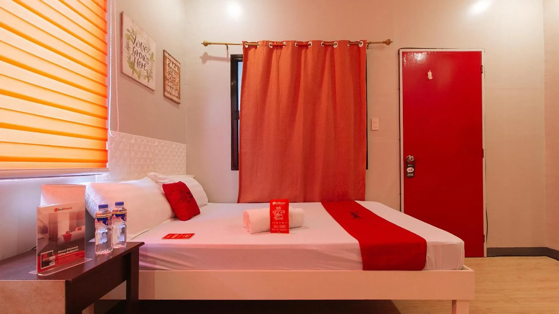 Reddoorz Near Christ The King Medical Center Hotel Las Pinas
