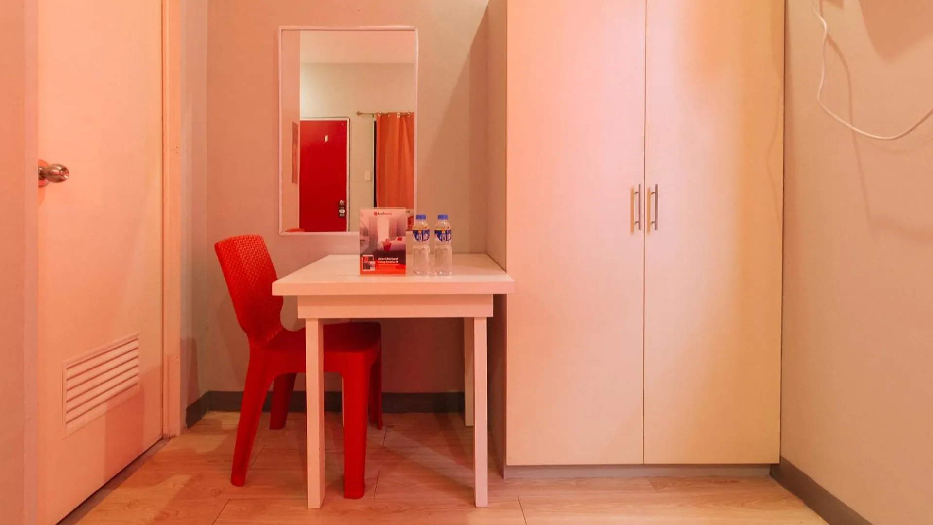 Reddoorz Near Christ The King Medical Center Hotel Las Pinas