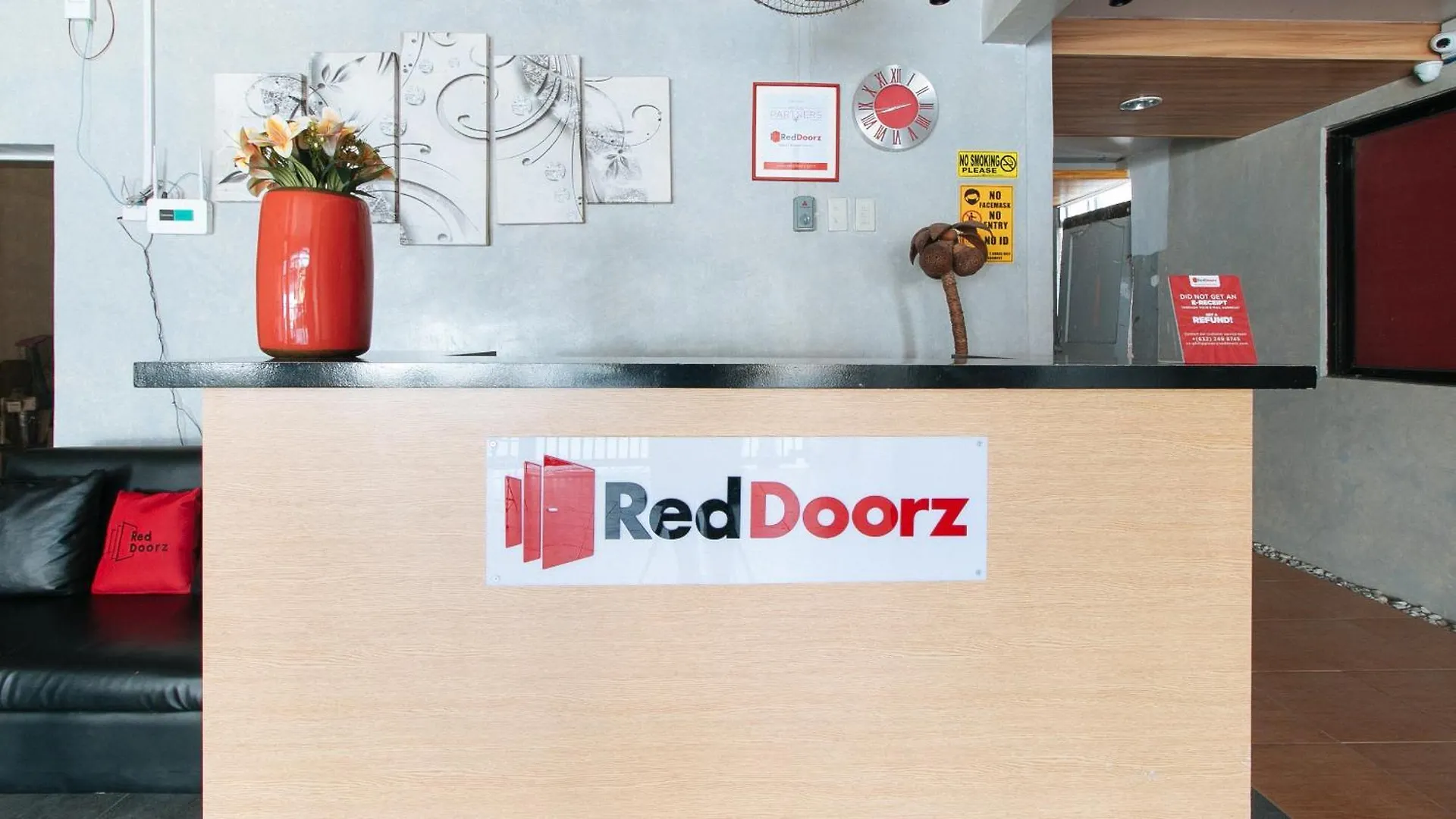 Reddoorz Near Christ The King Medical Center Hotel Las Pinas Philippines